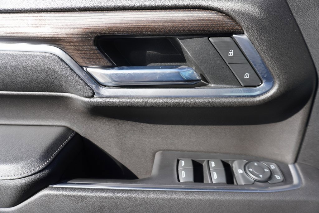 Used 2022 Chevrolet Silverado 1500 LT w/ Convenience Package II image 9