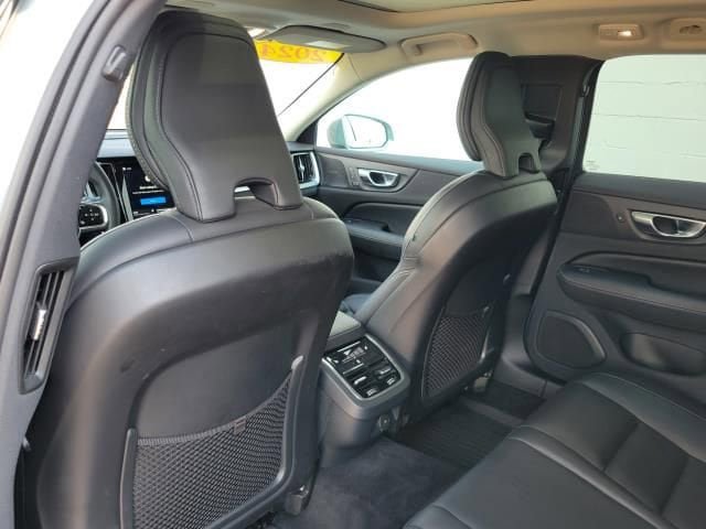 Used 2024 Volvo V60 B5 Cross Country Ultimate AWD/4WD image 14