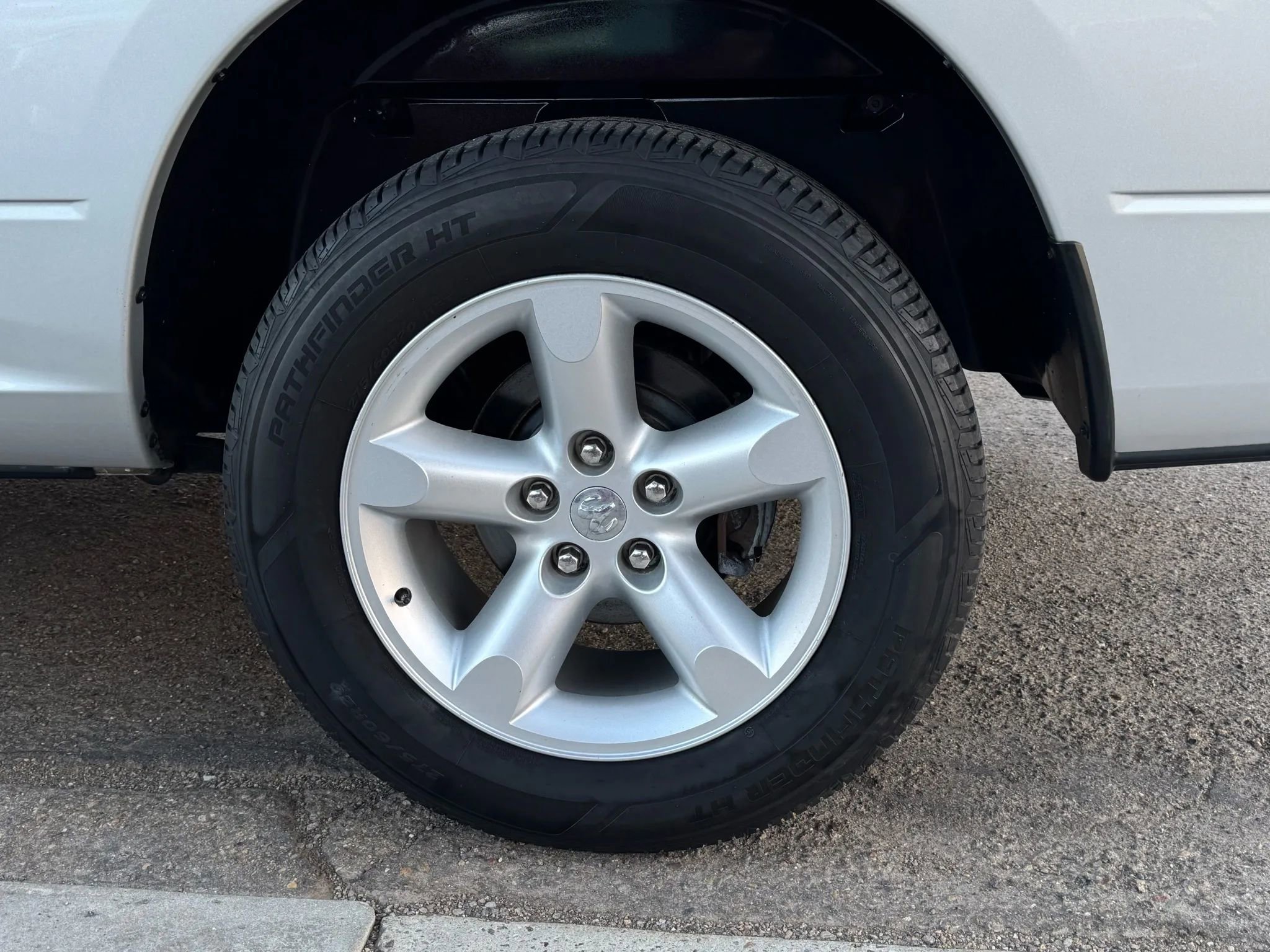 Used 2016 RAM 1500 Sport RWD image 33