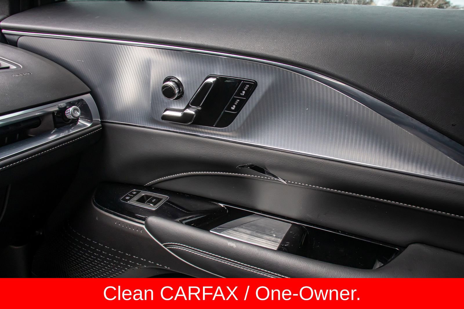 Used 2024 Cadillac Lyriq Tech w/ LPO, Floor Liner Package AWD/4WD image 21
