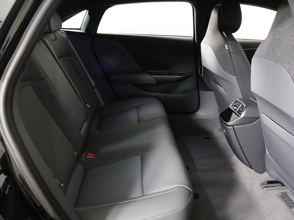 Used 2024 Lucid Air Touring AWD/4WD image 37