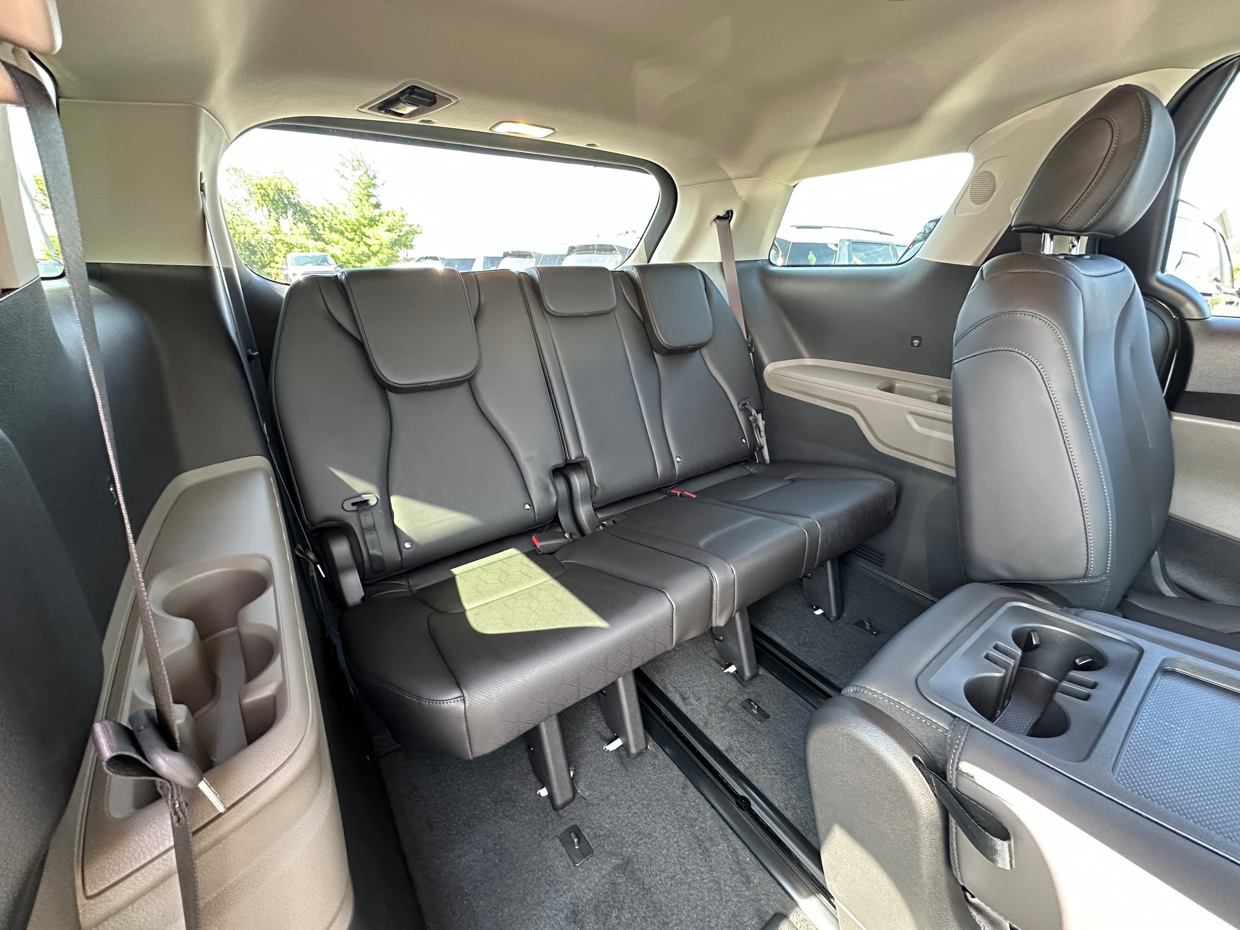 New 2027 Kia Carnival FWD image 19