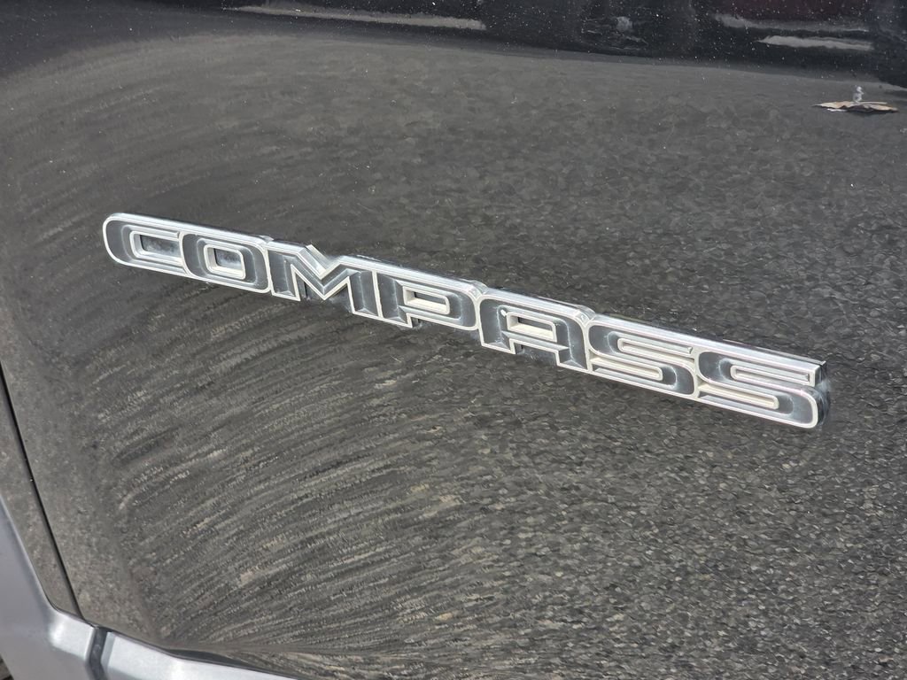 Used 2024 Jeep Compass Sport image 8