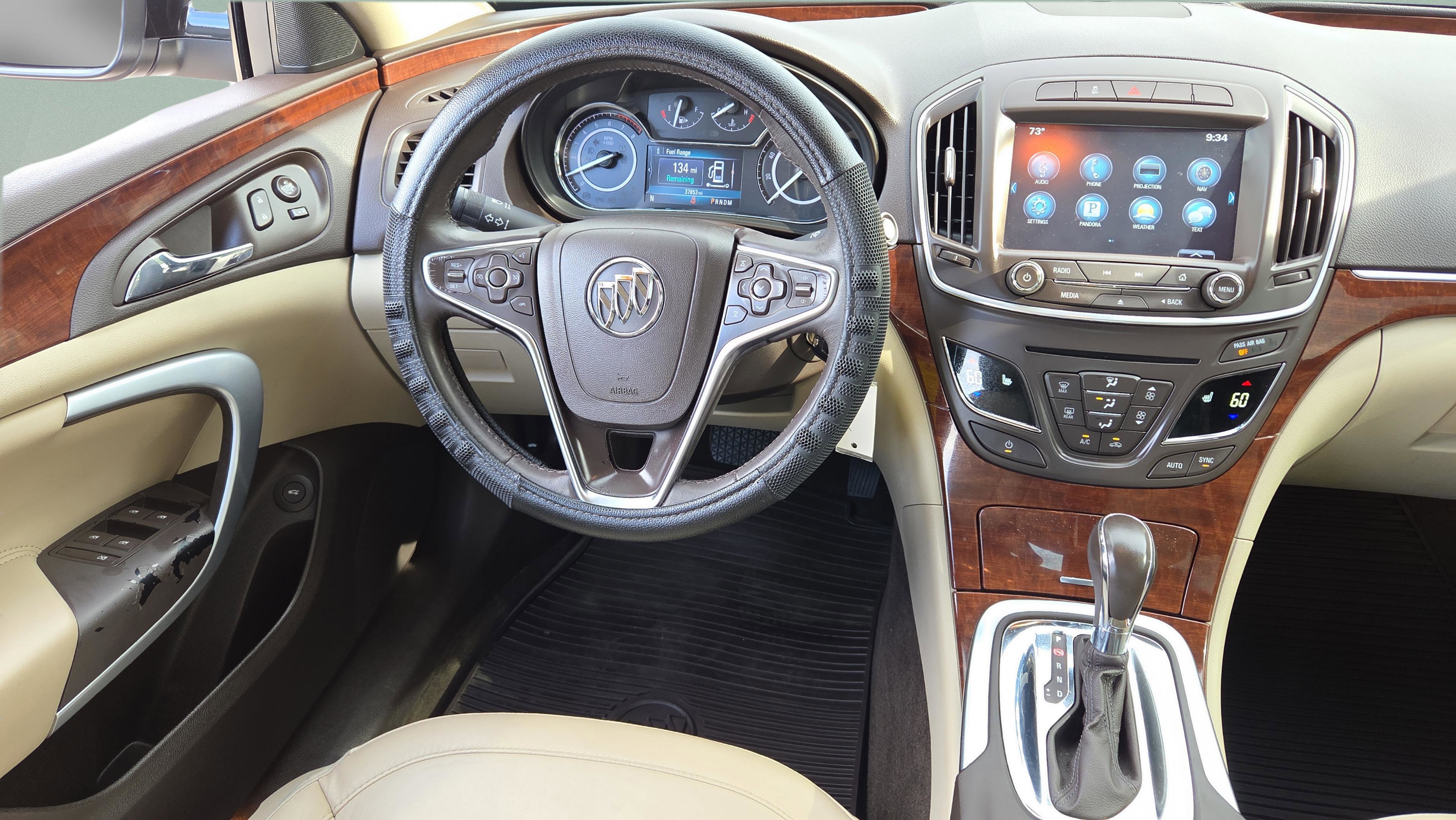 Used 2017 Buick Regal Sport Touring image 11