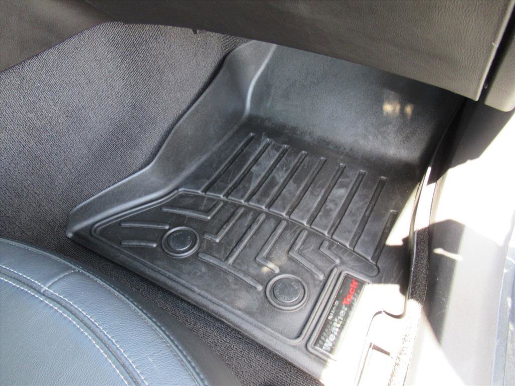 Used 2019 Chevrolet Corvette Grand Sport w/ Carbon Flash Badge Package image 13