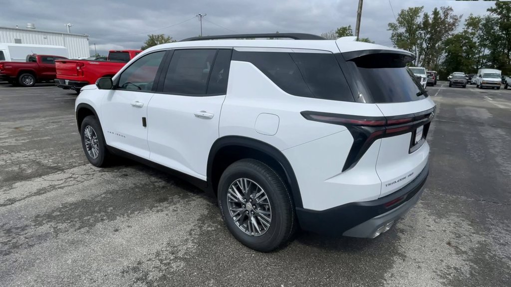 New 2027 Chevrolet Traverse LT w/ Driver Confidence Package AWD/4WD image 8
