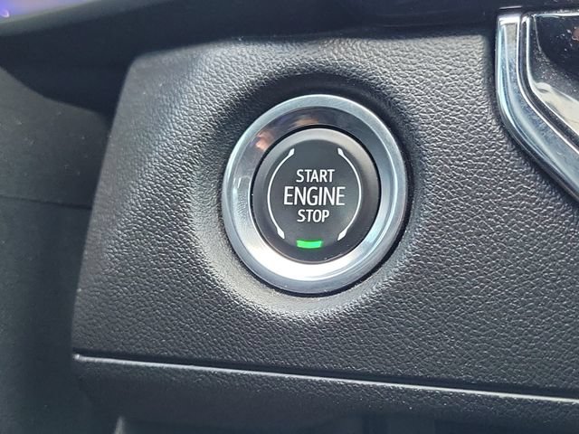 Used 2023 Chevrolet Colorado Trail Boss w/ Technology Package AWD/4WD image 30