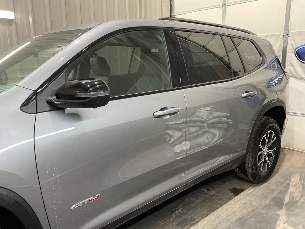 Used 2025 GMC Acadia AT4 w/ LPO, Floor Liner Package image 5