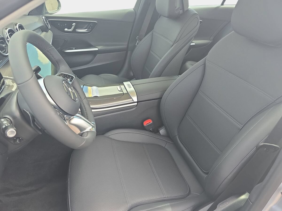 New 2026 Mercedes-Benz C 300 4MATIC Sedan image 15