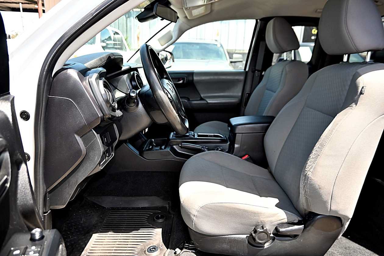 Used 2022 Toyota Tacoma SR RWD image 9