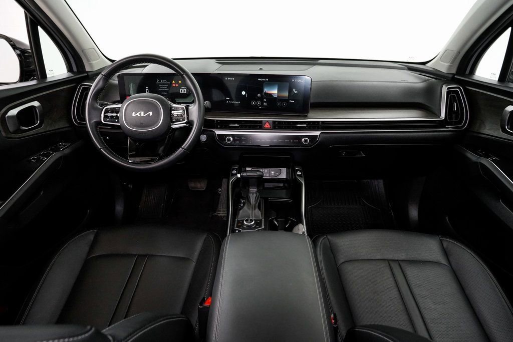 Certified 2024 Kia Sorento X-Line EX image 30