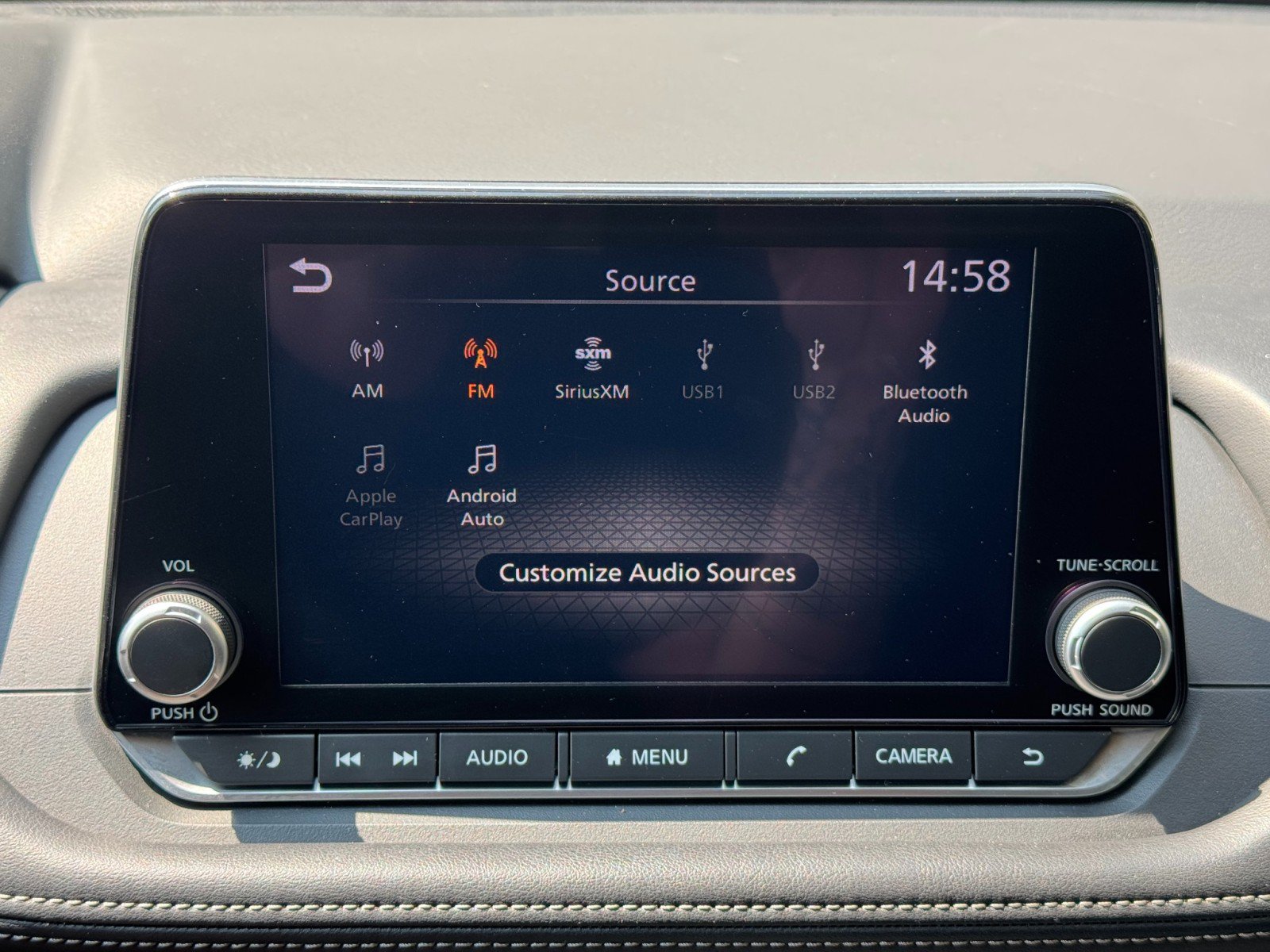 Used 2025 Nissan Rogue SV FWD image 22