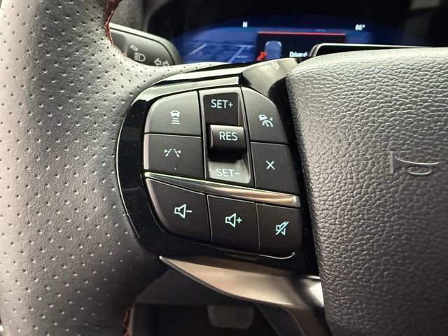 Used 2025 Ford Explorer ST-Line AWD/4WD image 15