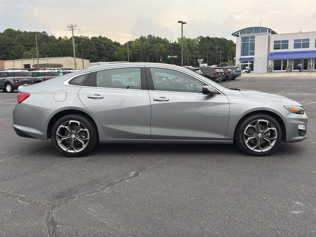 Used 2024 Chevrolet Malibu LT FWD image 4