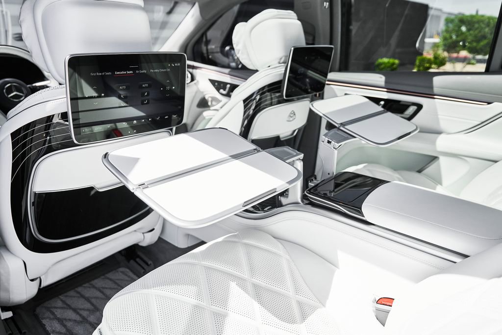 Used 2024 Mercedes-Benz Maybach EQS 680 4MATIC image 60