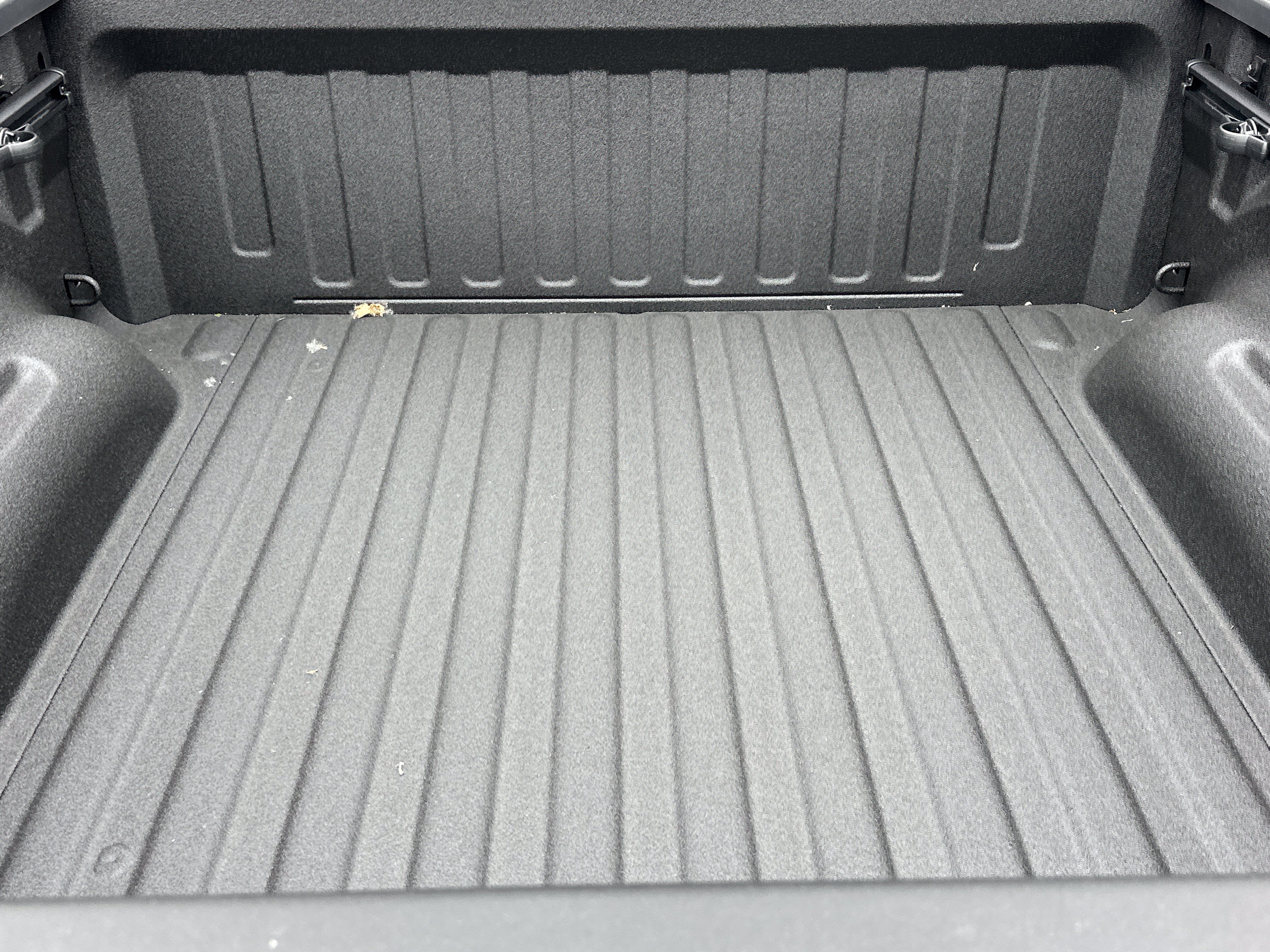 Used 2026 RAM 1500 4x4 Crew Cab image 14