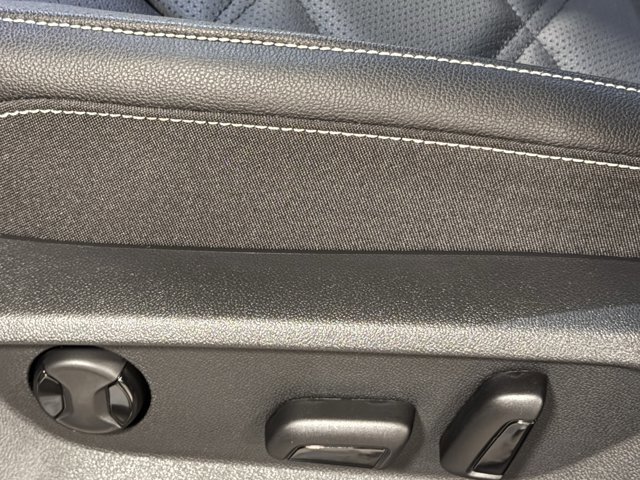 New 2026 Volkswagen Atlas SE image 18