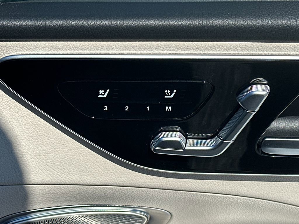 Certified 2025 Mercedes-Benz C 300 4MATIC Sedan image 16