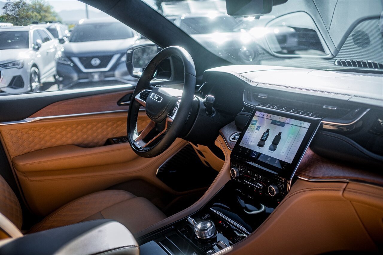 Used 2025 Jeep Grand Cherokee L Summit image 49