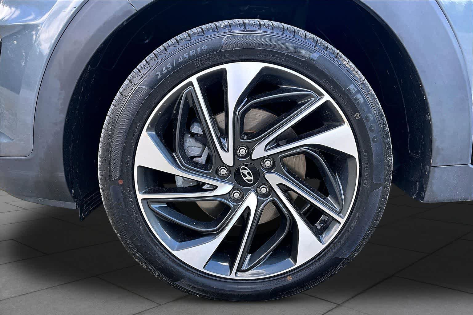 Used 2021 Hyundai Tucson Sport w/ Cargo Package AWD/4WD image 11