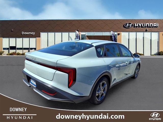 Used 2025 Kia K4 LXS image 4