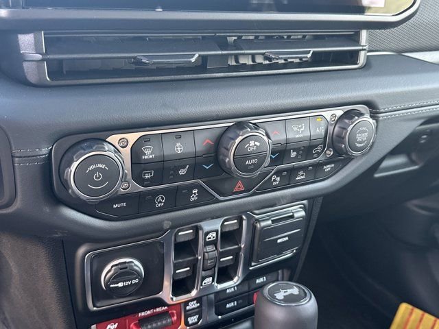 New 2025 Jeep Wrangler Unlimited Rubicon image 26