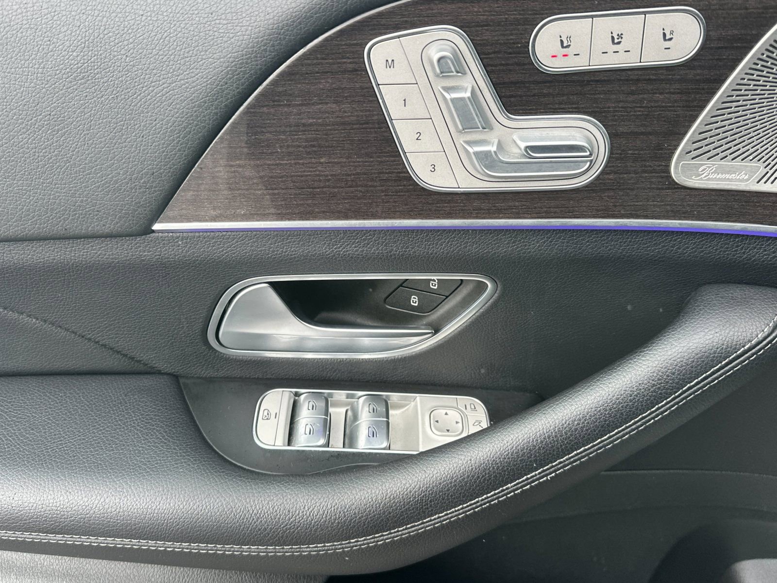 Used 2021 Mercedes-Benz GLS 450 4MATIC image 11