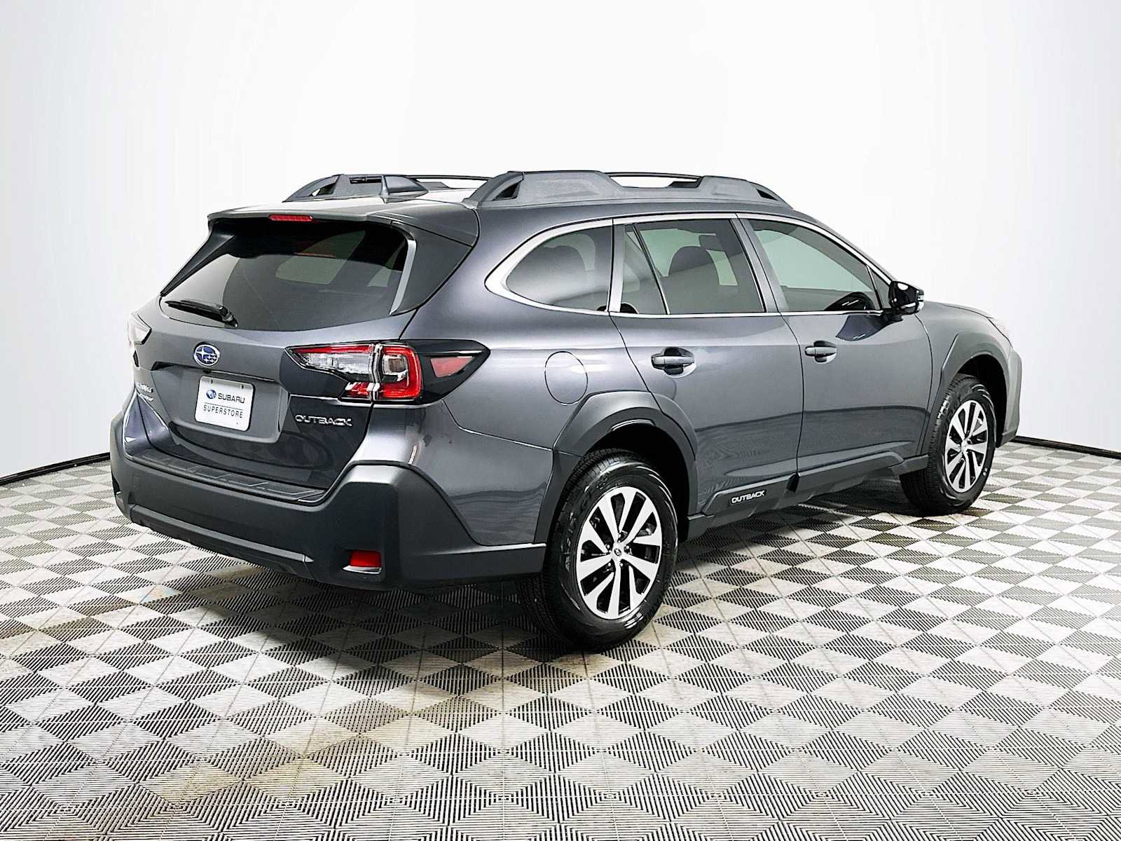 Certified 2025 Subaru Outback Premium w/ Popular Package #1A AWD/4WD image 7