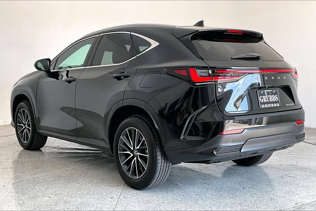 Used 2025 Lexus NX 250 FWD w/ Premium Package image 15
