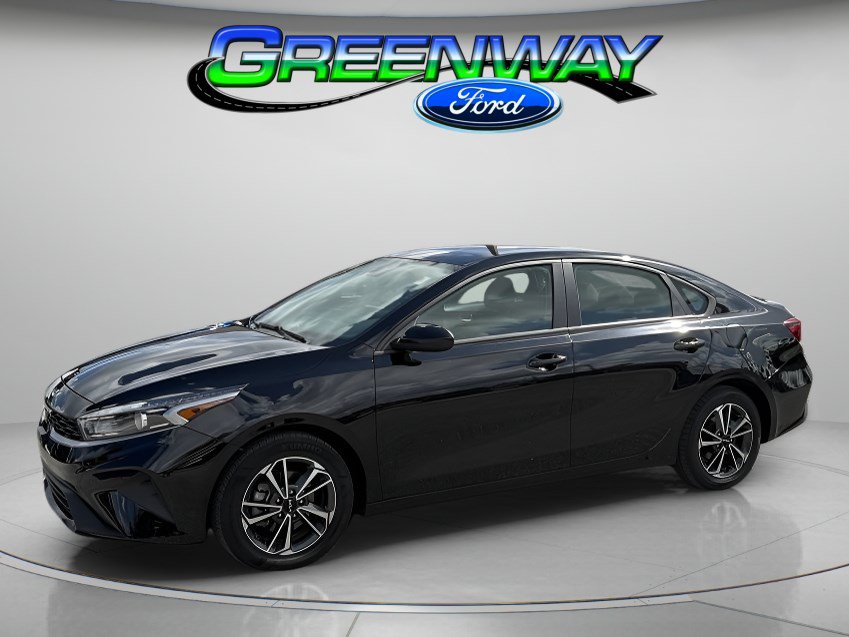 Used 2024 Kia Forte LXS
