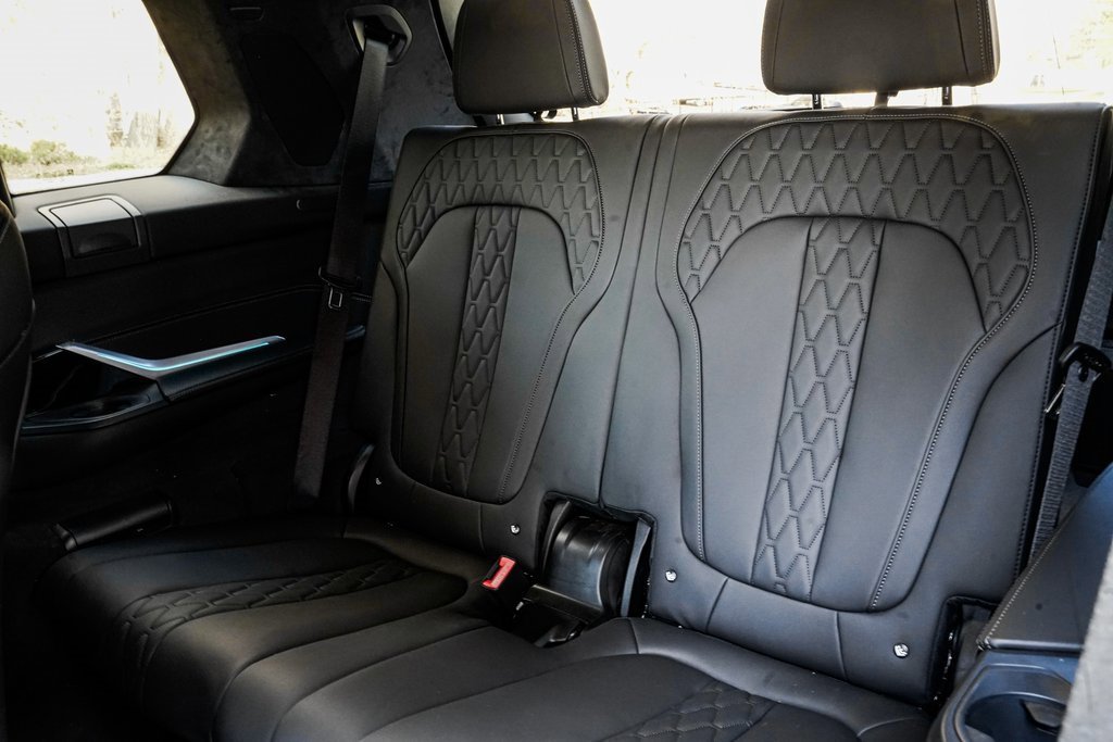 Certified 2025 BMW X7 M60i image 22