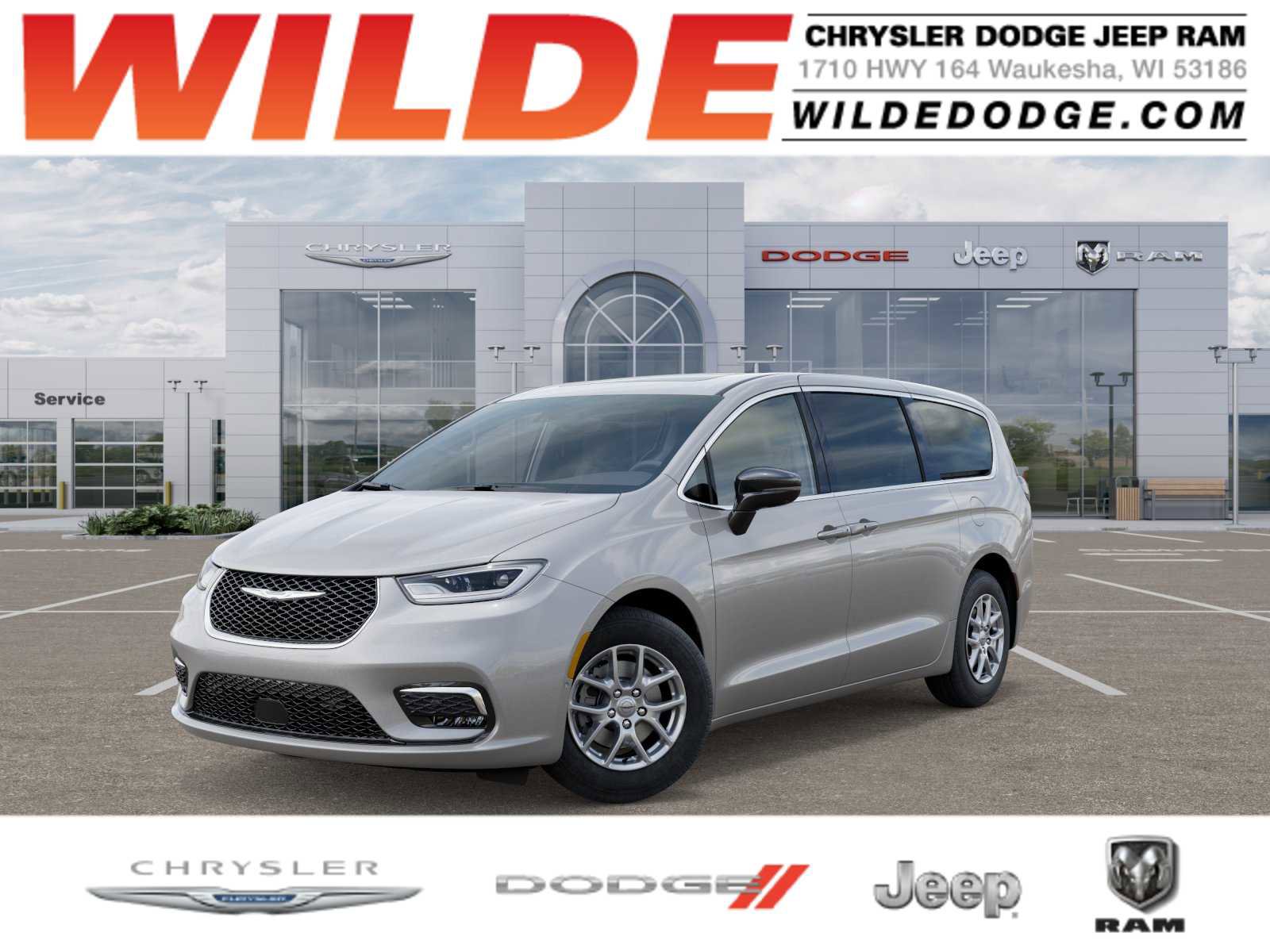 New 2026 Chrysler Pacifica Select