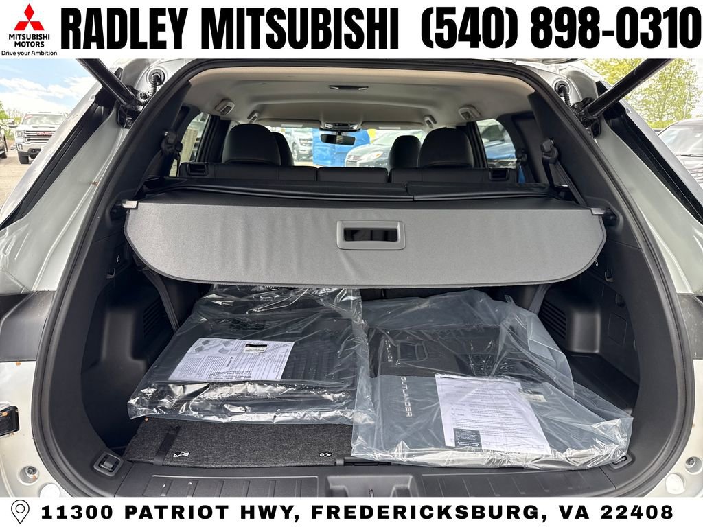 New 2026 Mitsubishi Outlander SE image 15