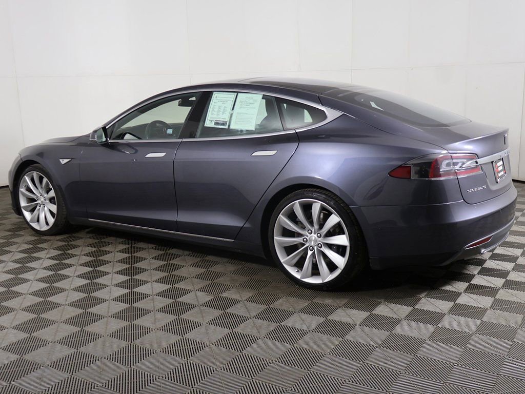 Used 2015 Tesla Model S 85D image 11