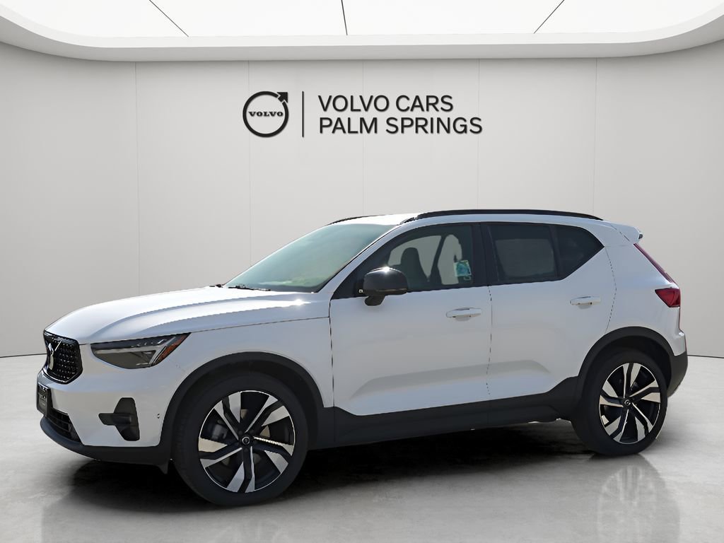 New 2025 Volvo XC40 B5 Ultra w/ Climate Package image 5