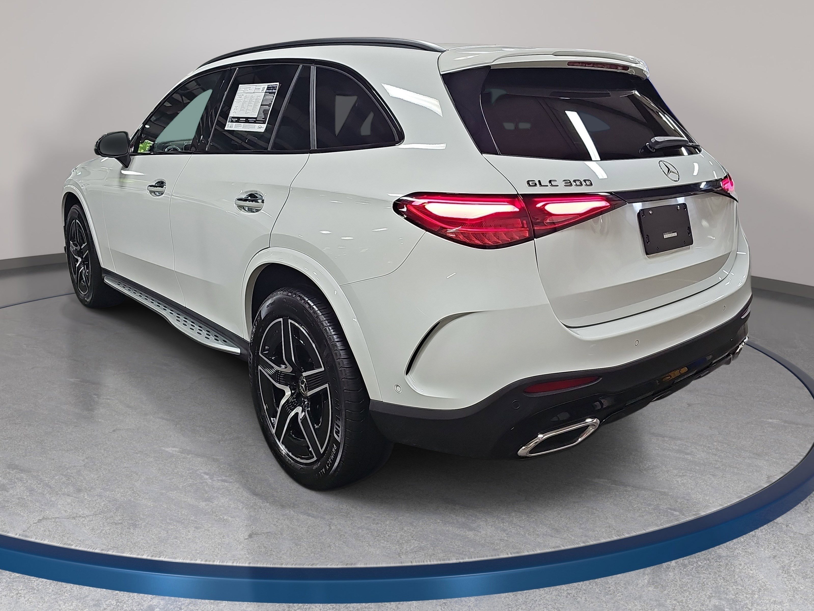 Certified 2026 Mercedes-Benz GLC 300 image 8