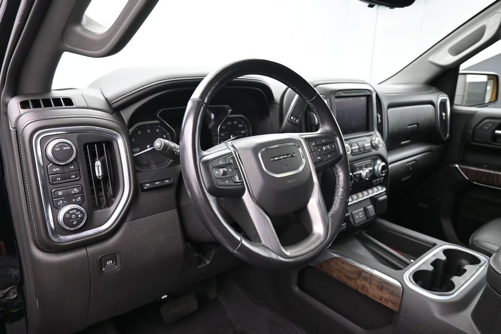 Used 2020 GMC Sierra 1500 Denali w/ Denali Ultimate Package AWD/4WD image 18