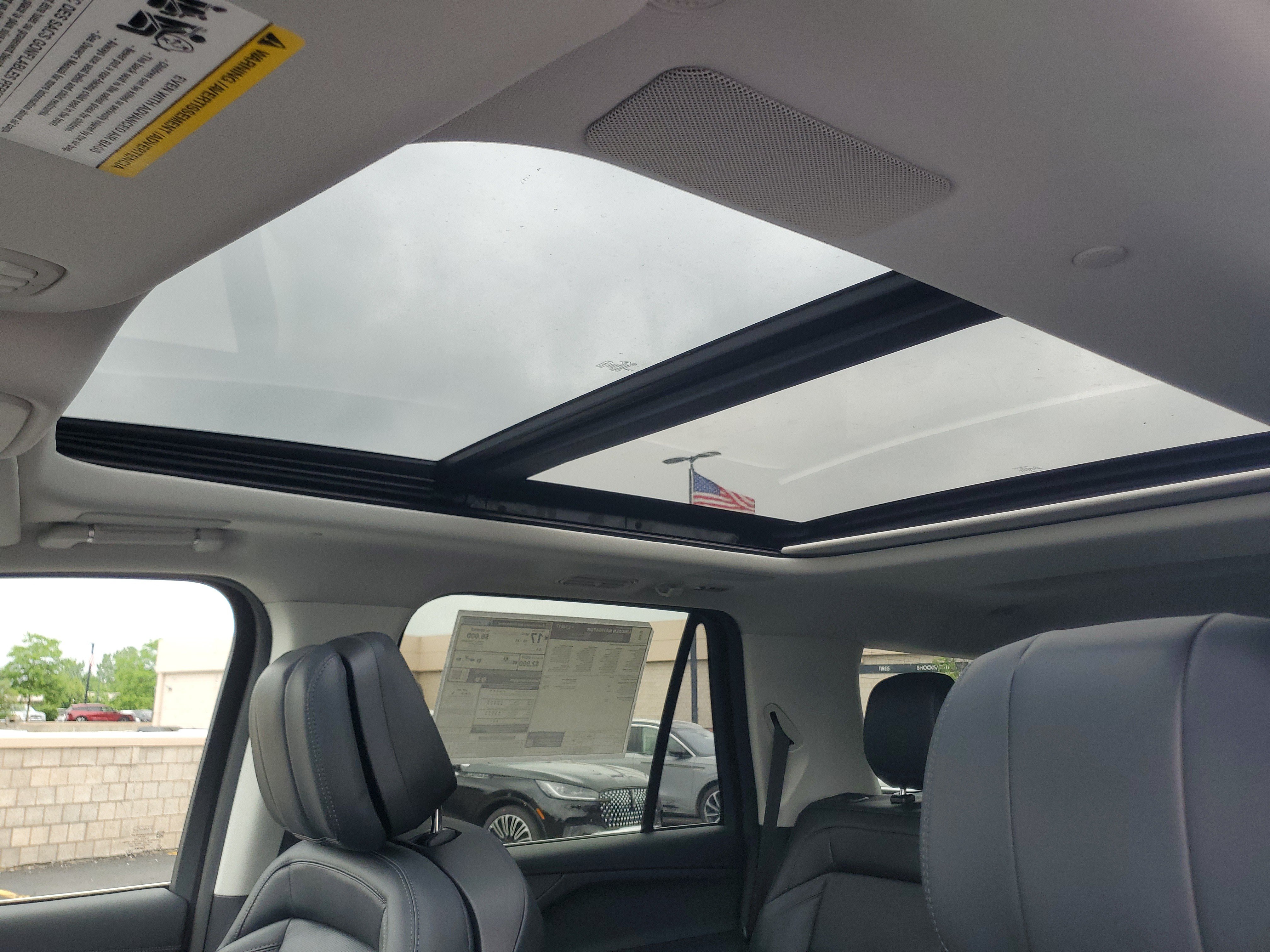 New 2026 Lincoln Navigator Reserve AWD/4WD image 11