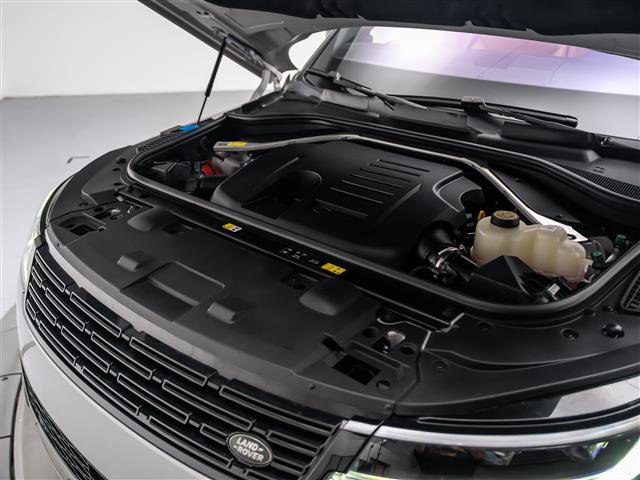 Used 2023 Land Rover Range Rover Sport SE image 10