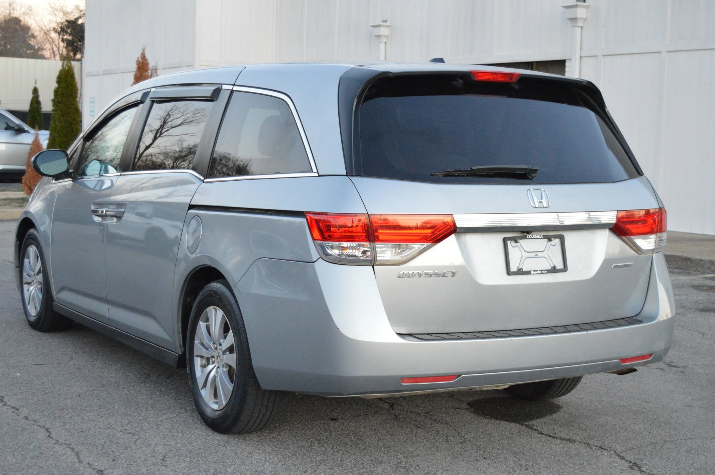 Used 2017 Honda Odyssey SE image 4