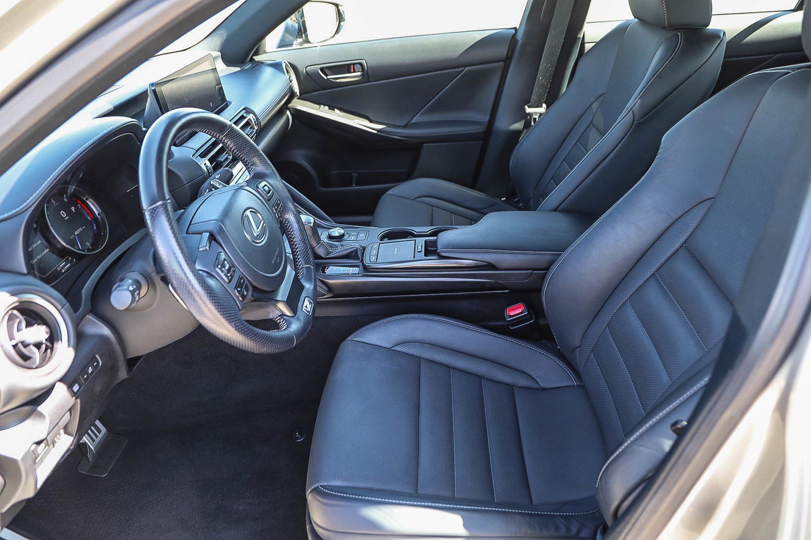 Used 2021 Lexus IS 350 F Sport w/ Navigation Package image 17