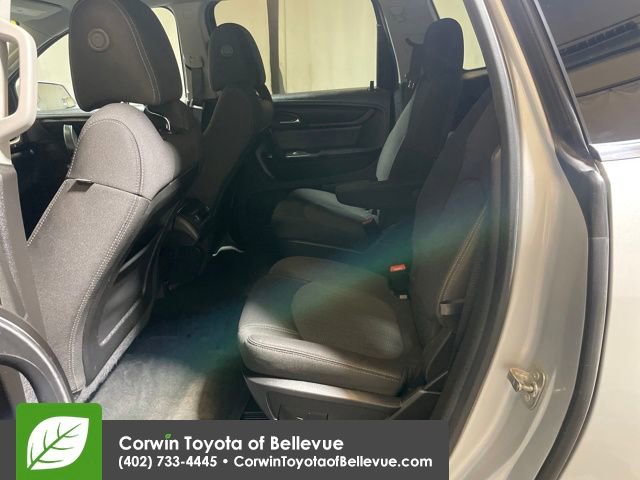 Used 2016 Chevrolet Traverse LT image 25