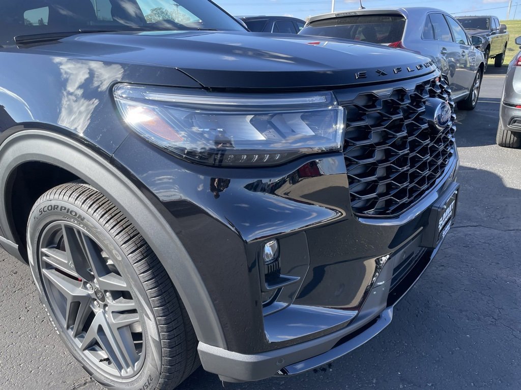 New 2026 Ford Explorer ST-Line w/ ST-Line Street Pack image 40