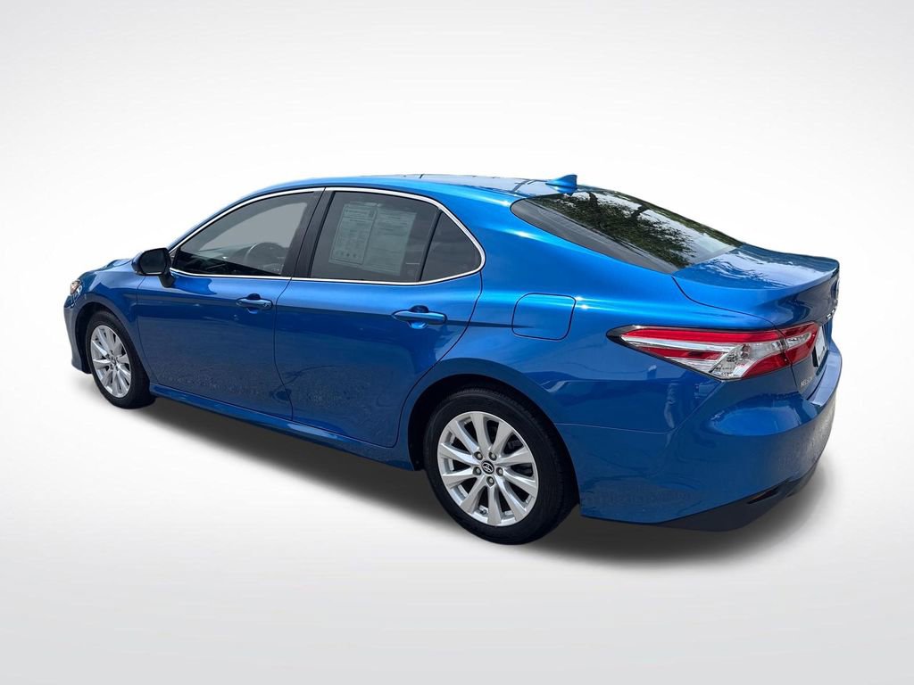 Used 2019 Toyota Camry LE w/ Convenience Package FWD image 5