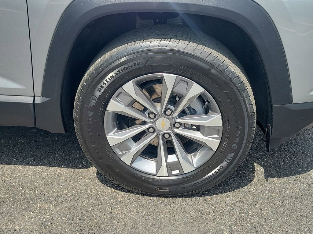 Used 2025 Chevrolet Equinox LT FWD image 6