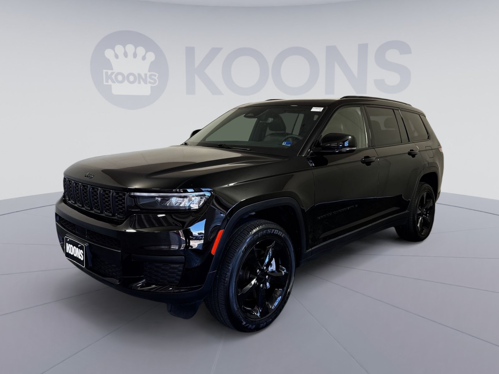 Used 2023 Jeep Grand Cherokee L Laredo AWD/4WD image 1