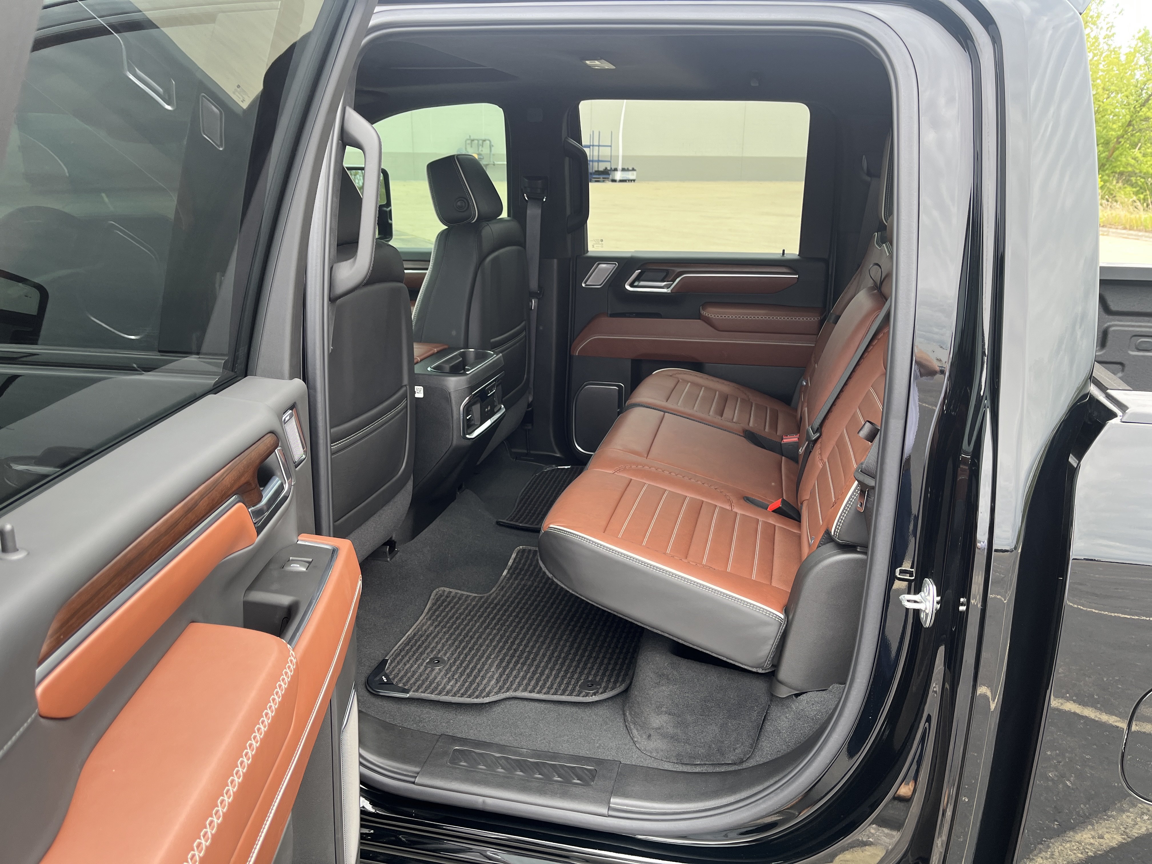 Used 2025 GMC Sierra 2500 Denali Ultimate AWD/4WD image 13