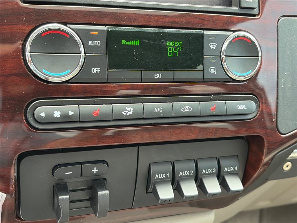 Used 2010 Ford F350 2WD Crew Cab Super Duty image 18