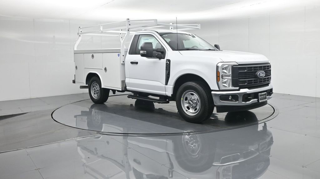 New 2026 Ford F350 XL w/ XL Chrome Package image 34
