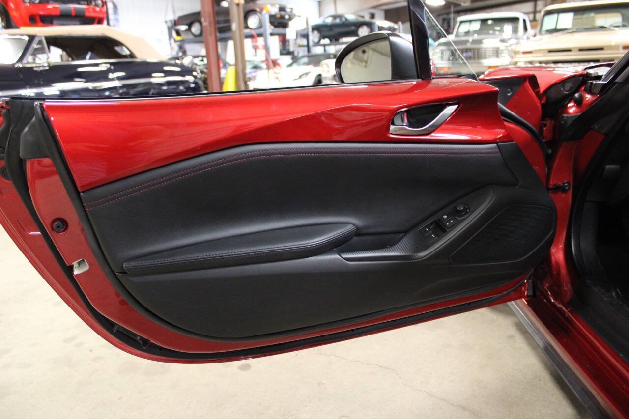 Used 2016 MAZDA MX-5 Miata Grand Touring RWD image 37